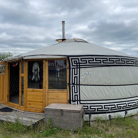 Luxe Yurt Hotel เกาเดอแกร์เกอ ภายนอก รูปภาพ
